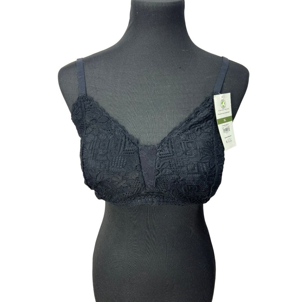 No Boundaries Juniors Black XL Triangle Floral Lace Bralette